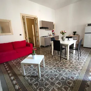 https://casa-lia-al-centro-di-palermo.palermohotels.org